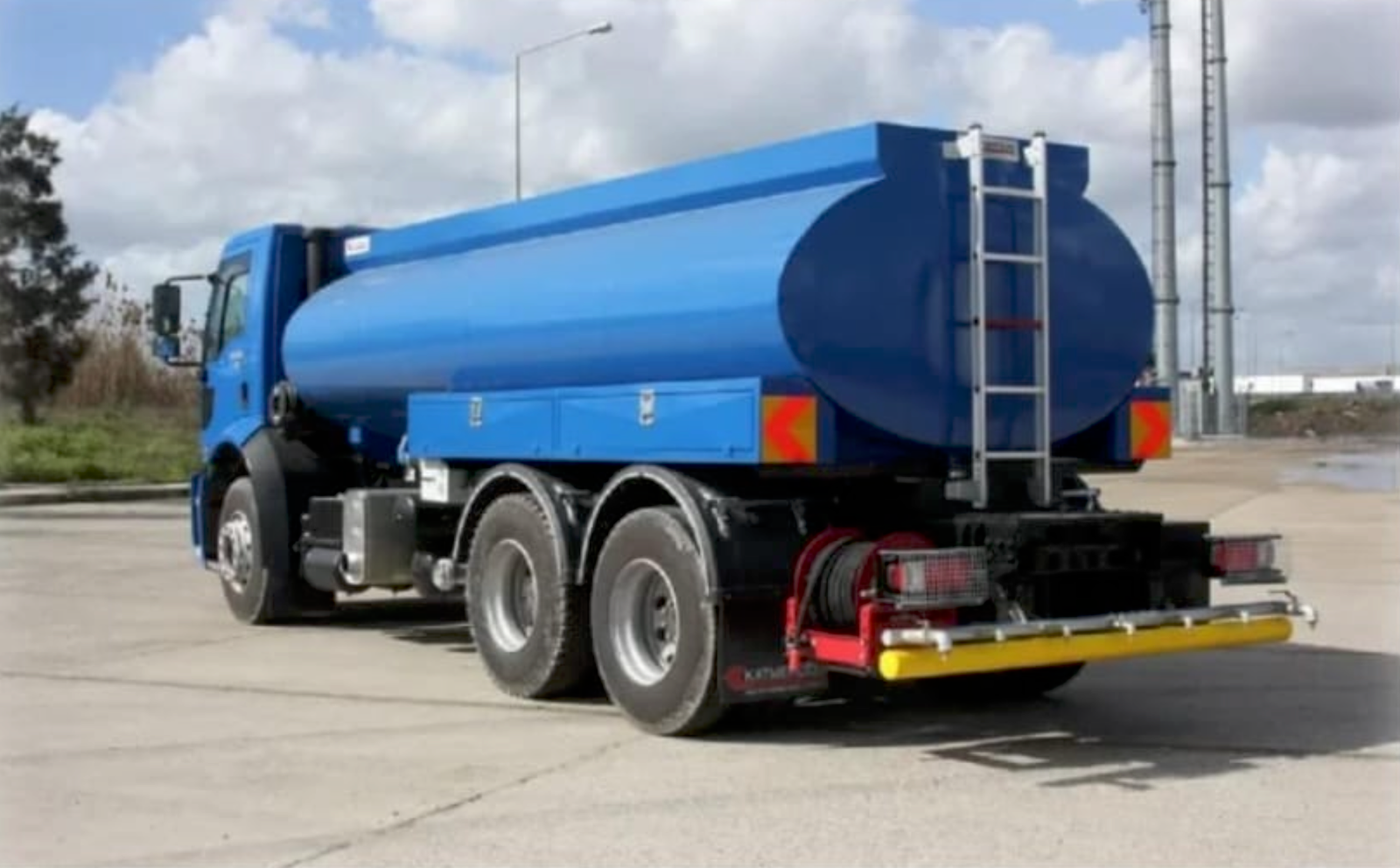 Sweet water tanker supply